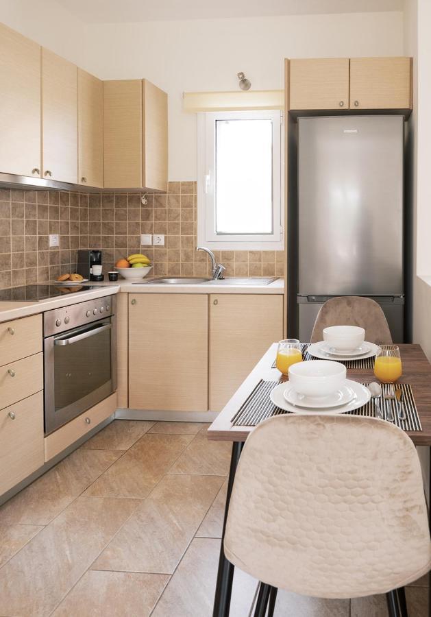 Vasilopoulos Residences - Villa Emelia With Shared Pool アルゴストリオン エクステリア 写真